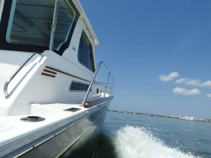 Azul Yacht Photos Pics 