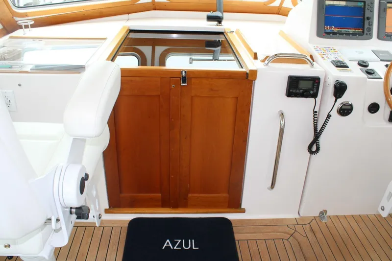 Azul Yacht Photos Pics 