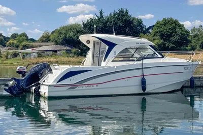 Beneteau Antares 8