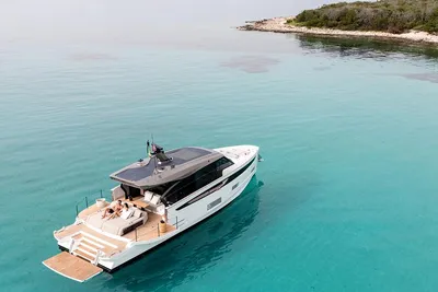 2024 Azimut Seadeck 6