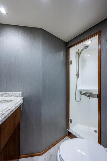 Kemosabe Yacht Photos Pics Viking 68 KEMOSABE - Guest Head