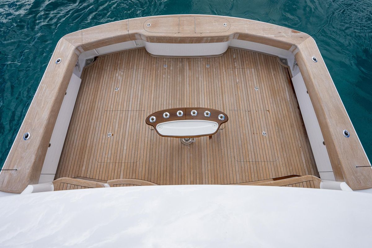 2022 Viking 68 