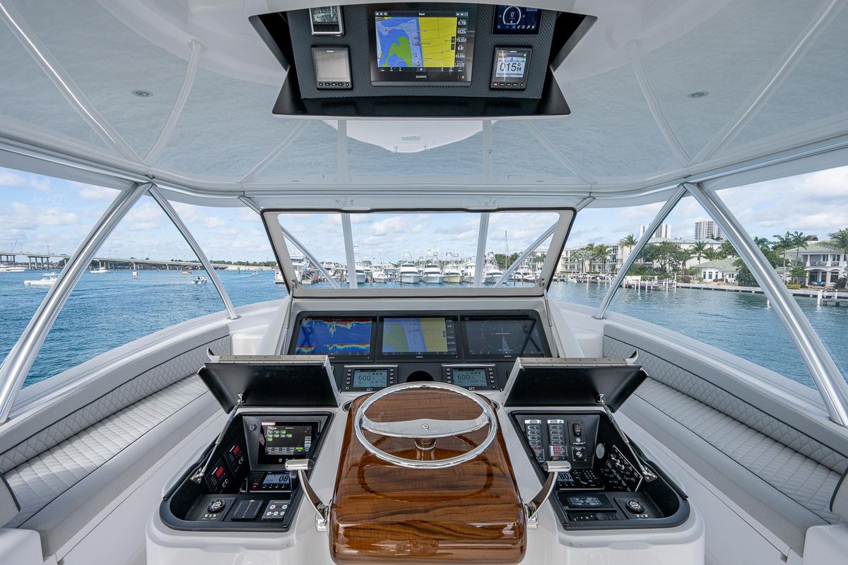 2022 Viking 68 