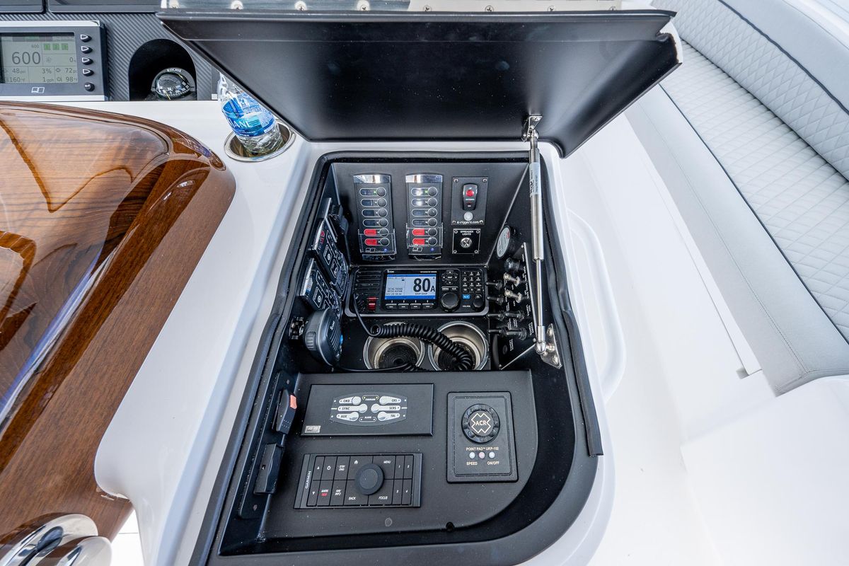 2022 Viking 68 