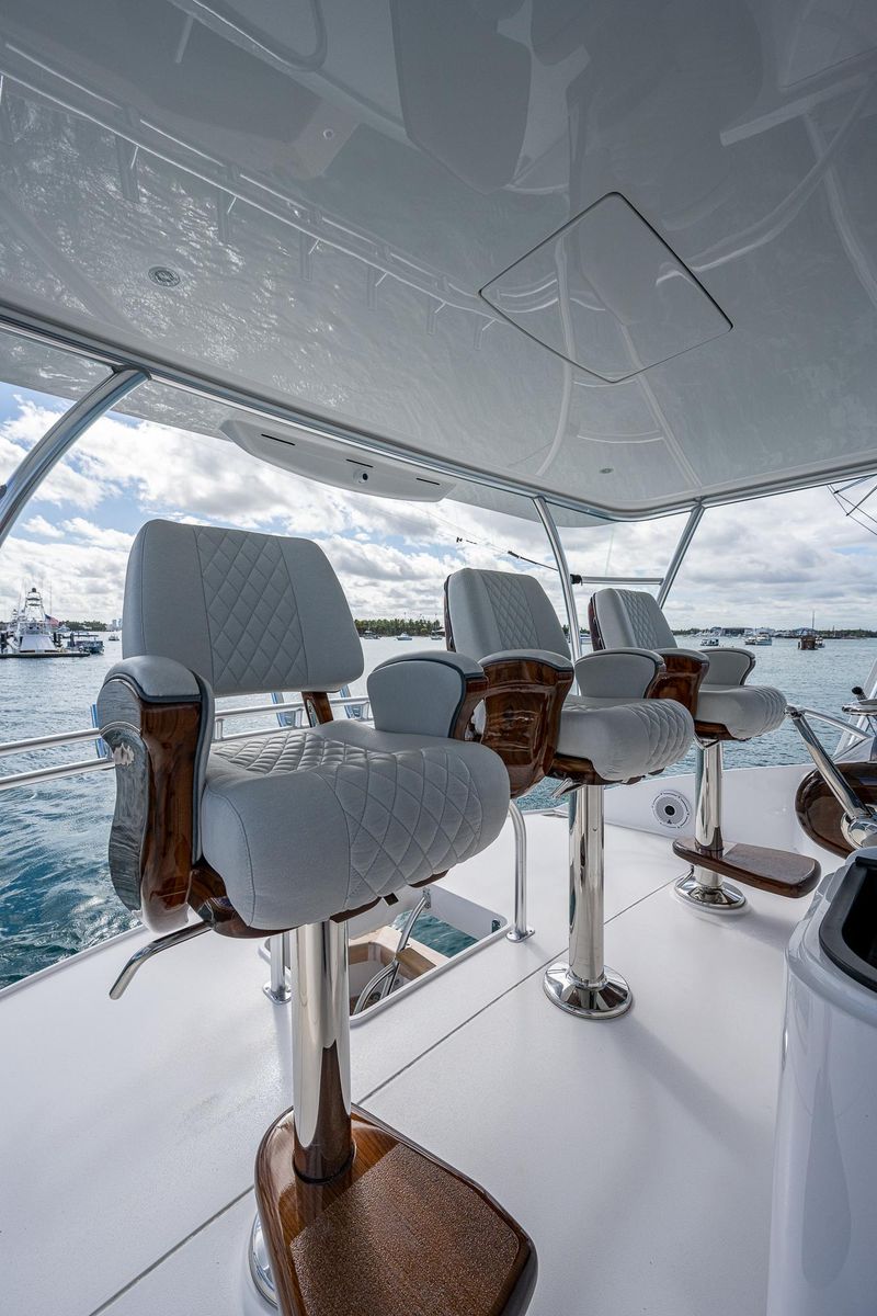 2022 Viking 68 