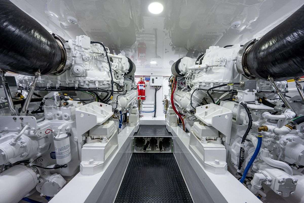 2022 Viking 68 