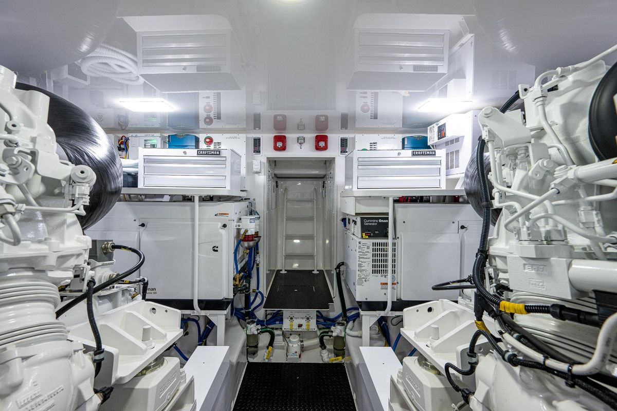 2022 Viking 68 