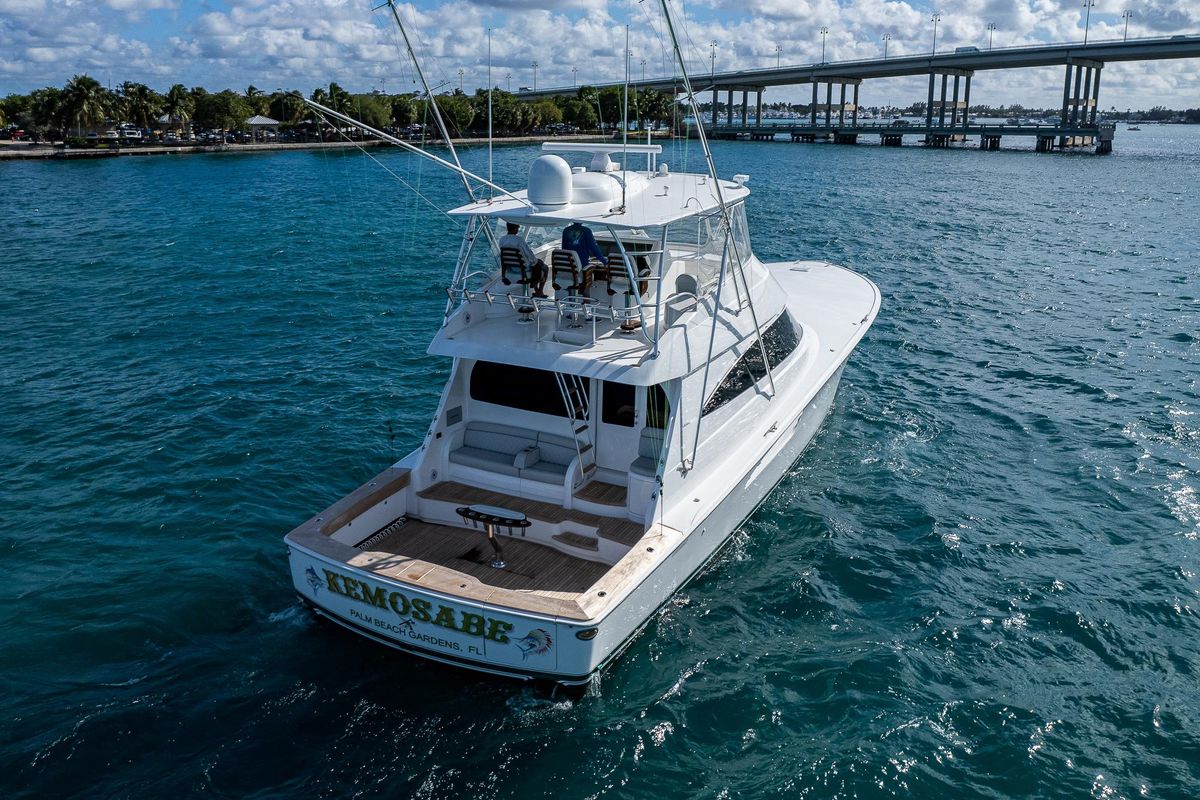 2022 Viking 68 