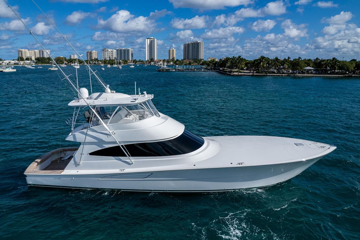 2022 Viking 68 
