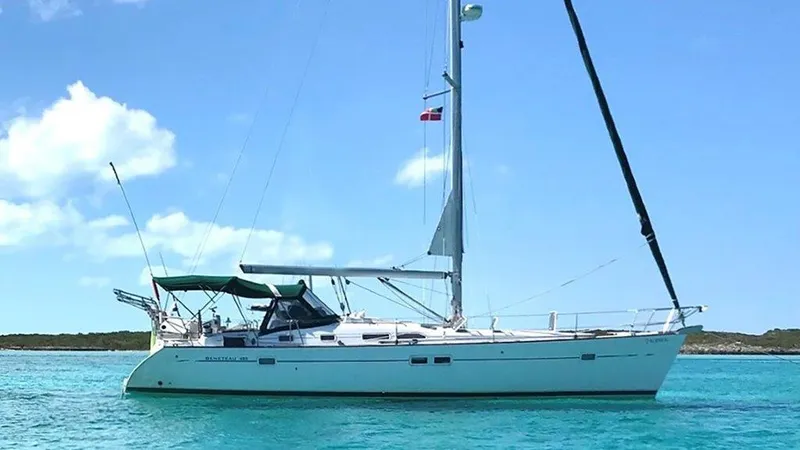 Yumi III Yacht Photos Pics 