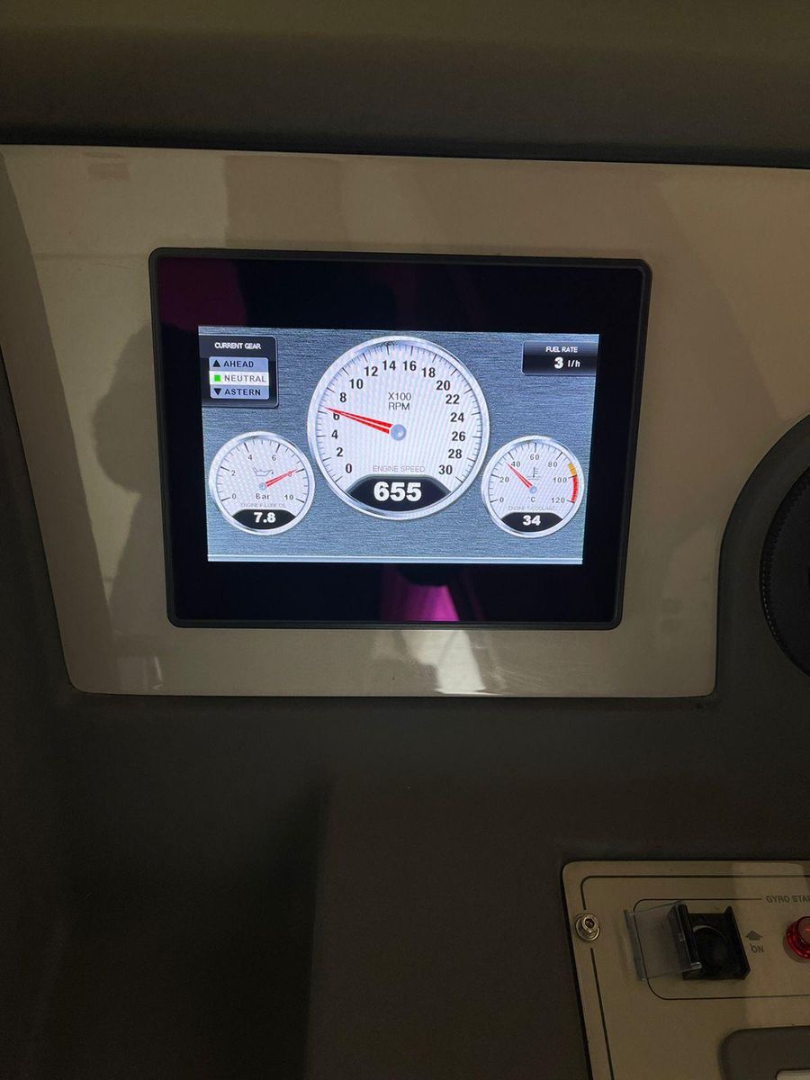2012 Ferretti Yachts 69 