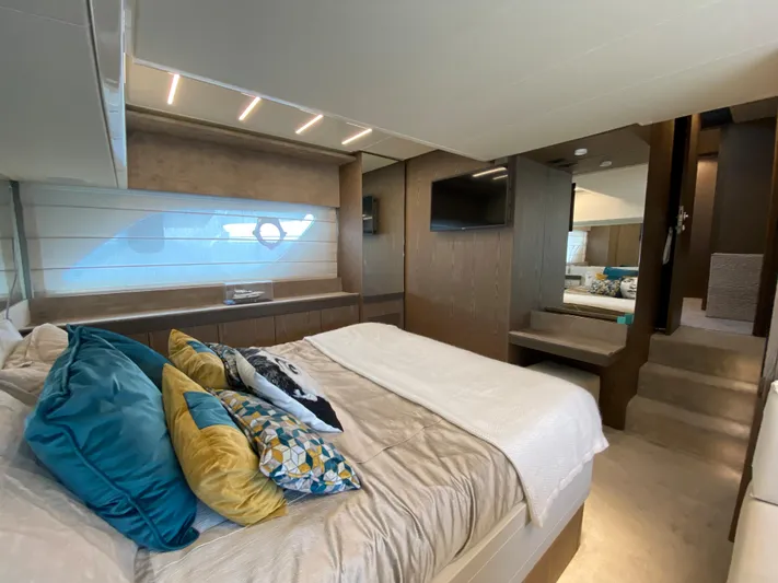 Oscar Yacht Photos Pics 