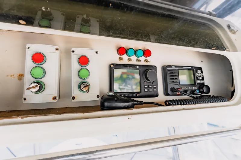  Yacht Photos Pics Control panel of a 1988 Ocean Yachts 48 Super Sport with navigation equipment.
