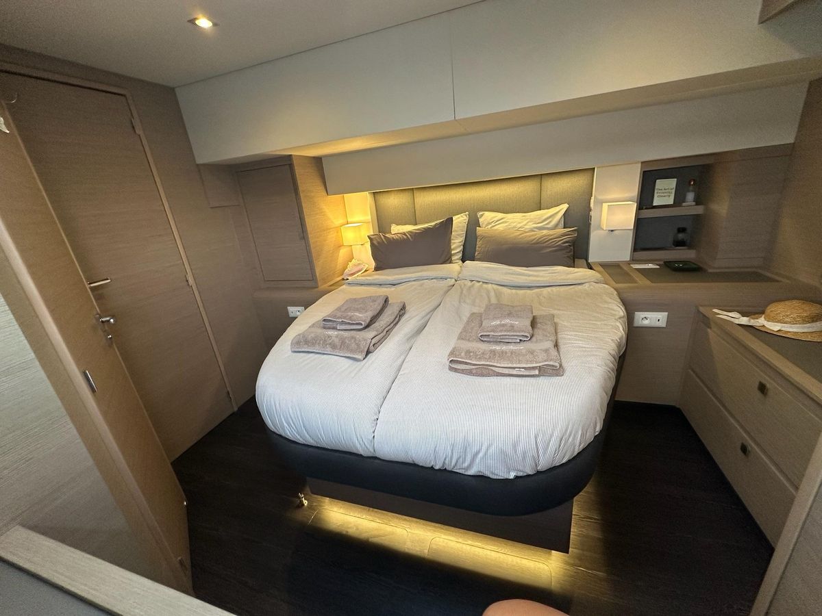 2020 Fountaine Pajot 59 