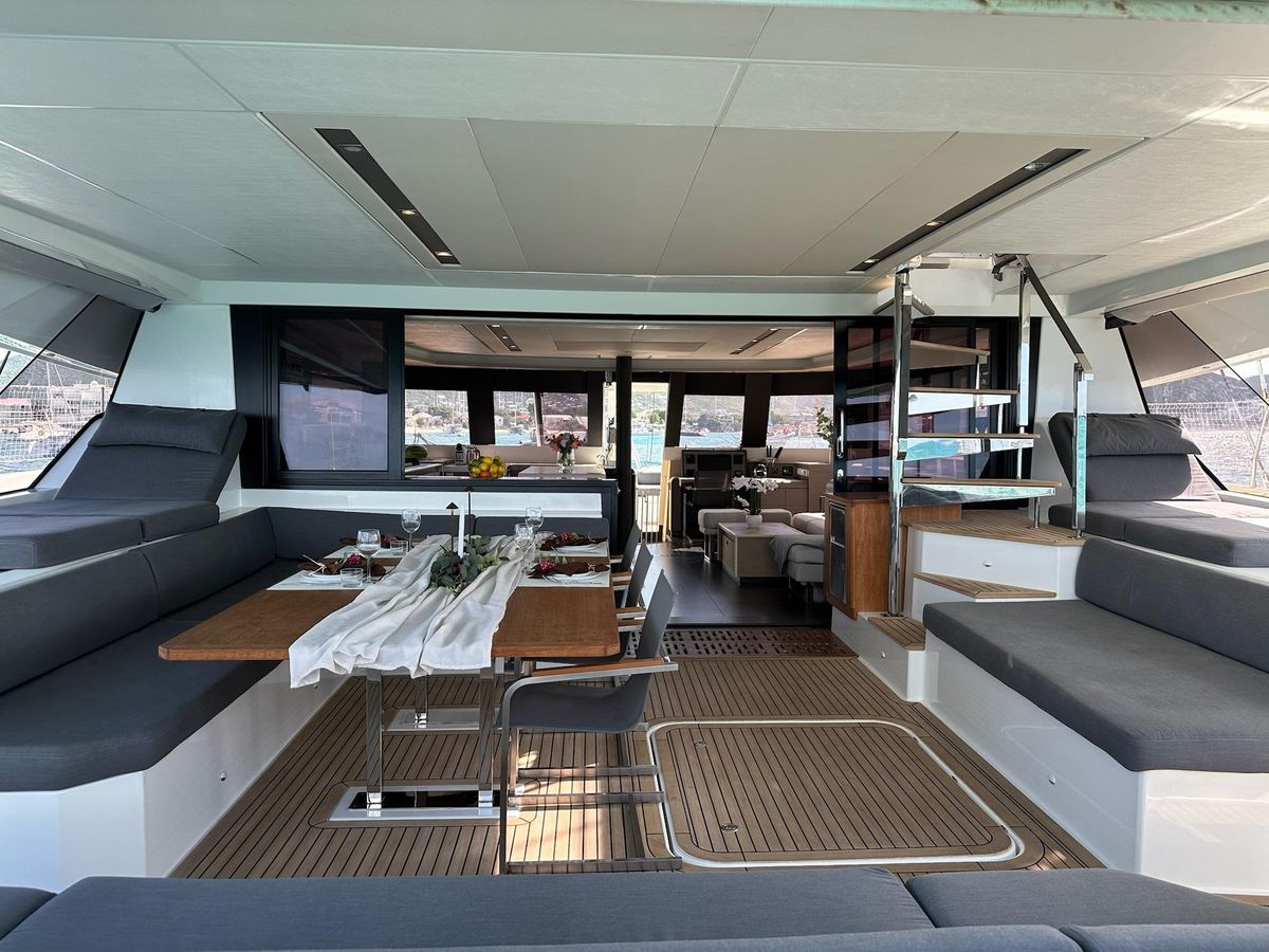 2020 Fountaine Pajot 59 