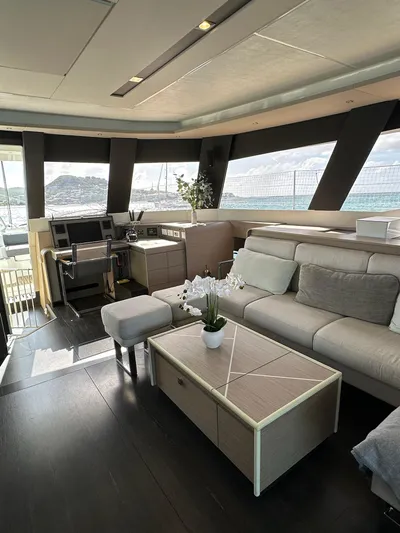  Yacht Photos Pics Luxurious interior of 2020 Fountaine Pajot Samana 59 yacht with modern furnishings.