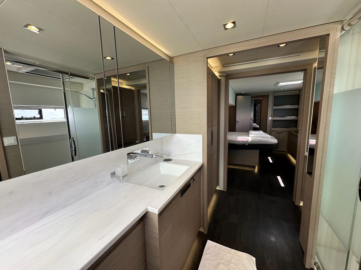 2020 Fountaine Pajot 59 