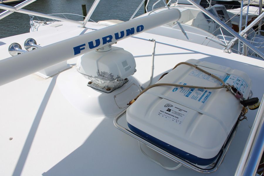 1998 Hatteras 60 Convertible