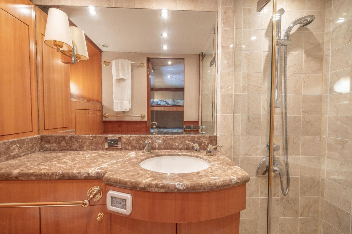 2001 Grand Harbour 76 