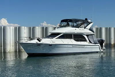 2000 Bayliner 3788 Command Bridge Motoryacht