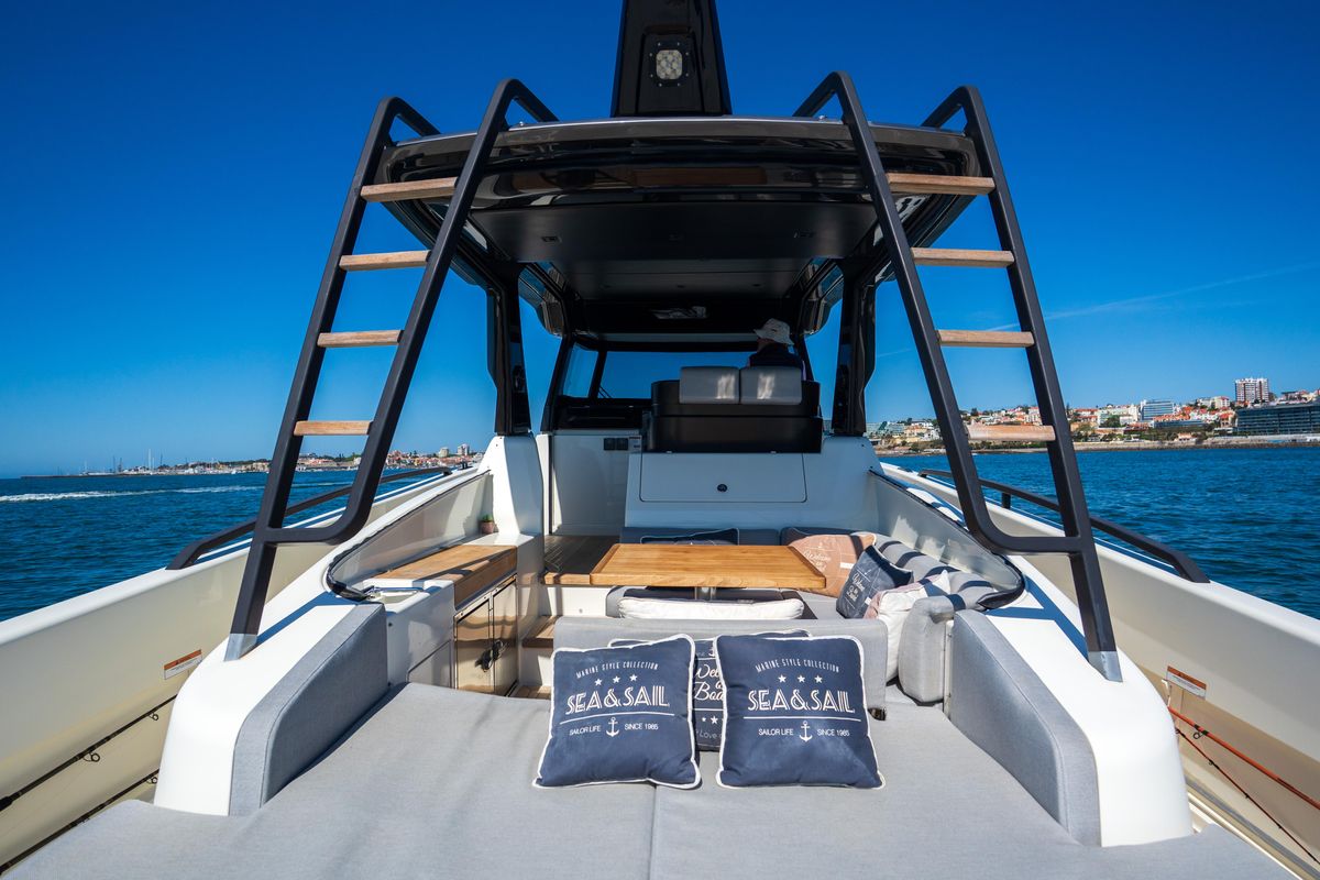 2019 Bluegame 42 