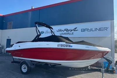 Bayliner VR5 Bowrider I/O
