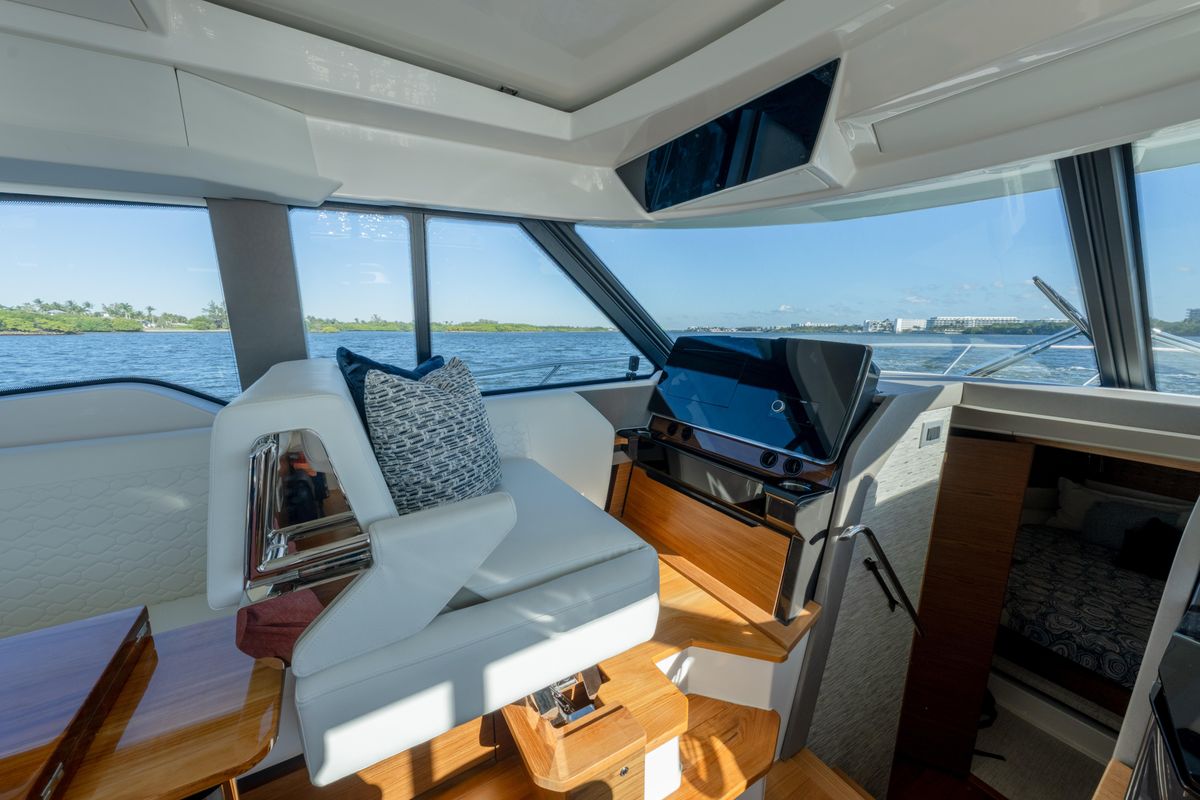 2025 Tiara Yachts 43 