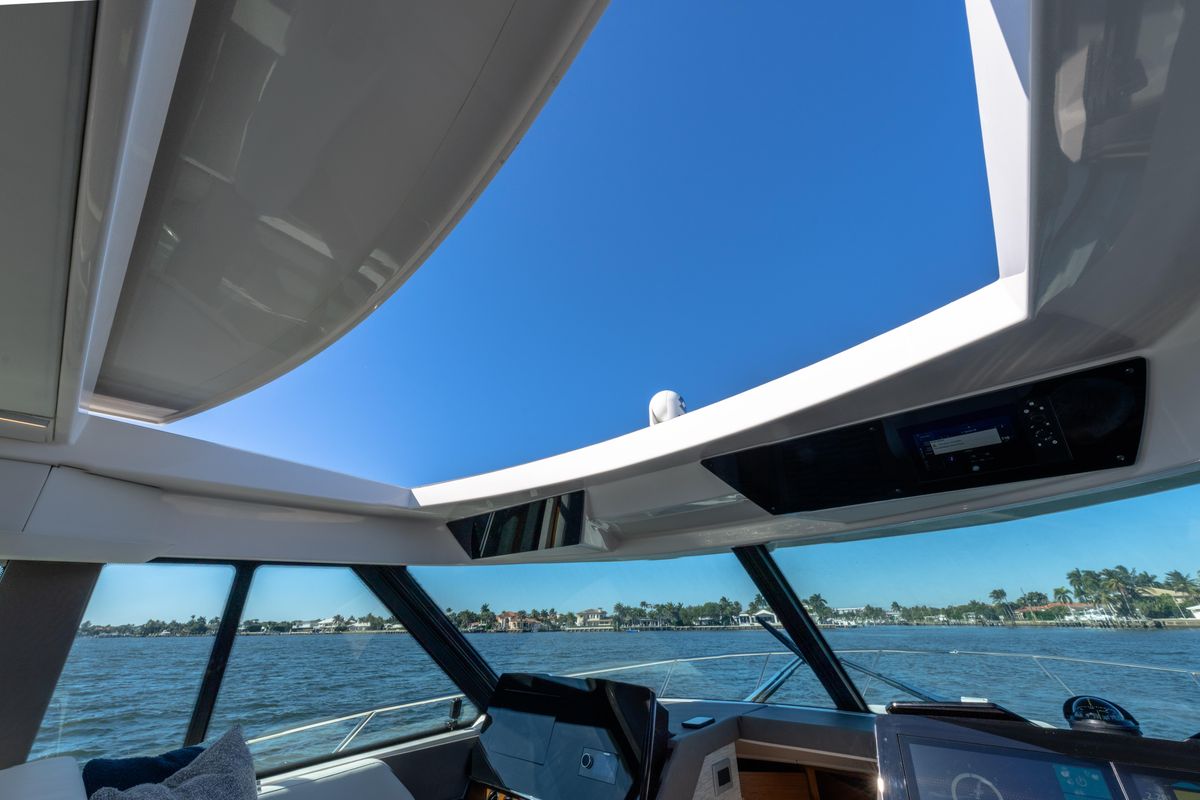 2025 Tiara Yachts 43 