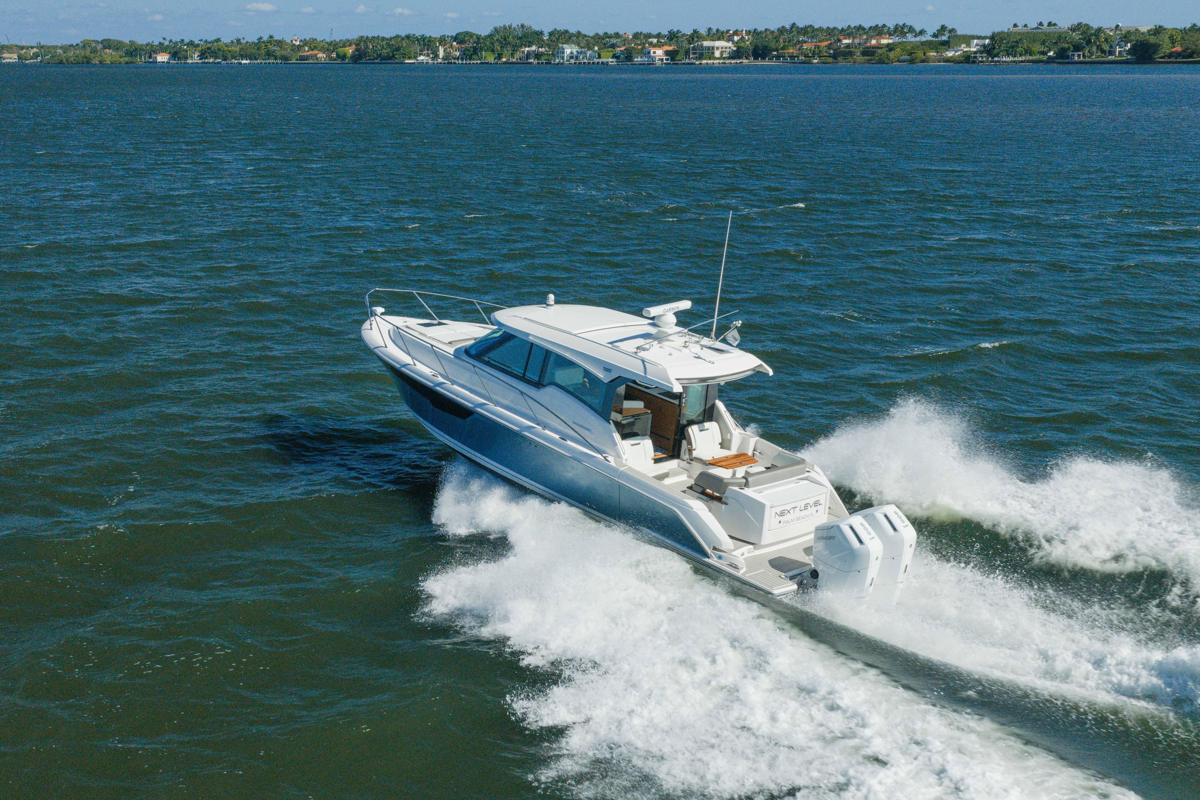 2025 Tiara Yachts 43 