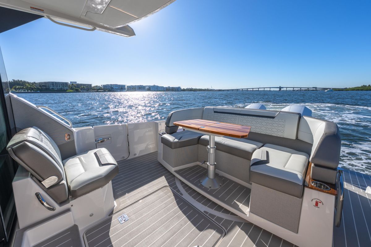 2025 Tiara Yachts 43 