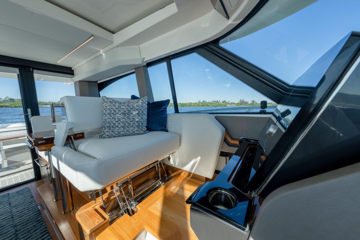 2025 Tiara Yachts 43 