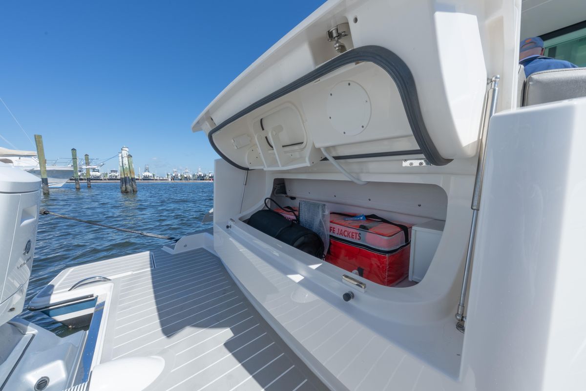 2025 Tiara Yachts 43 