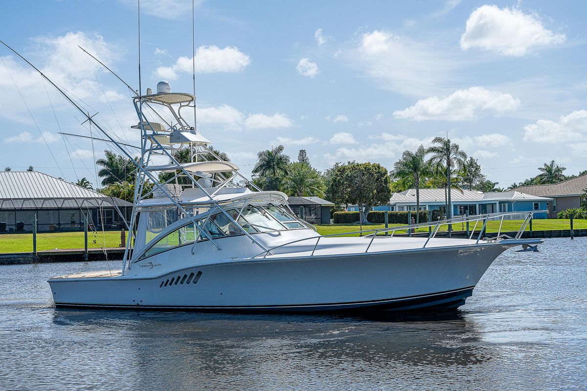 2005 Albemarle 43 