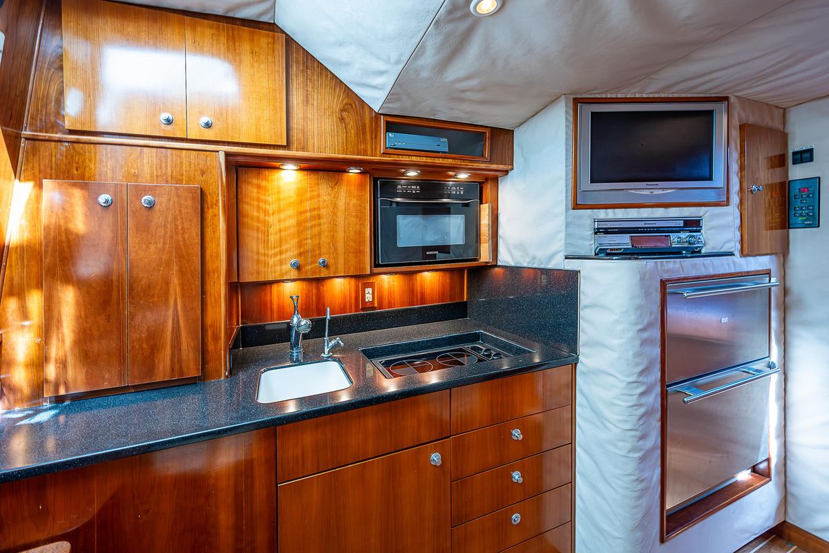 2005 Albemarle 43 