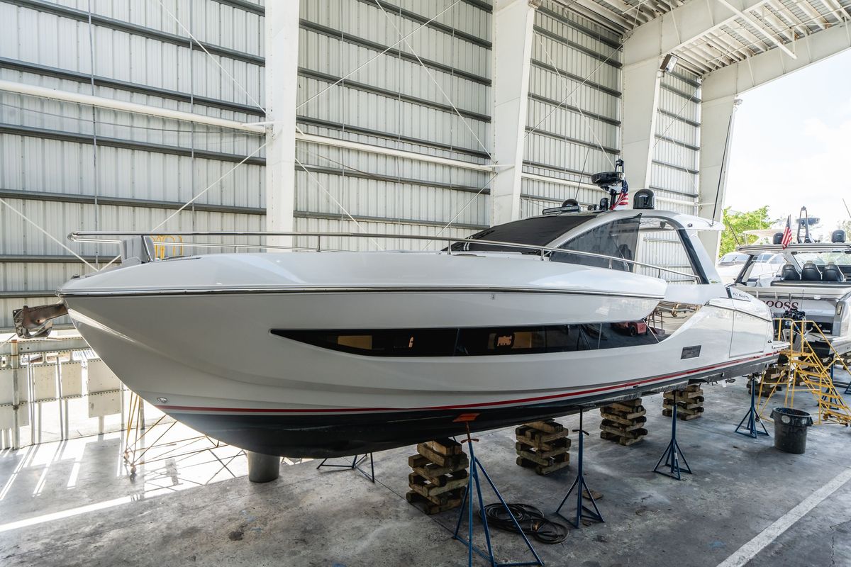 2022 Azimut 47 