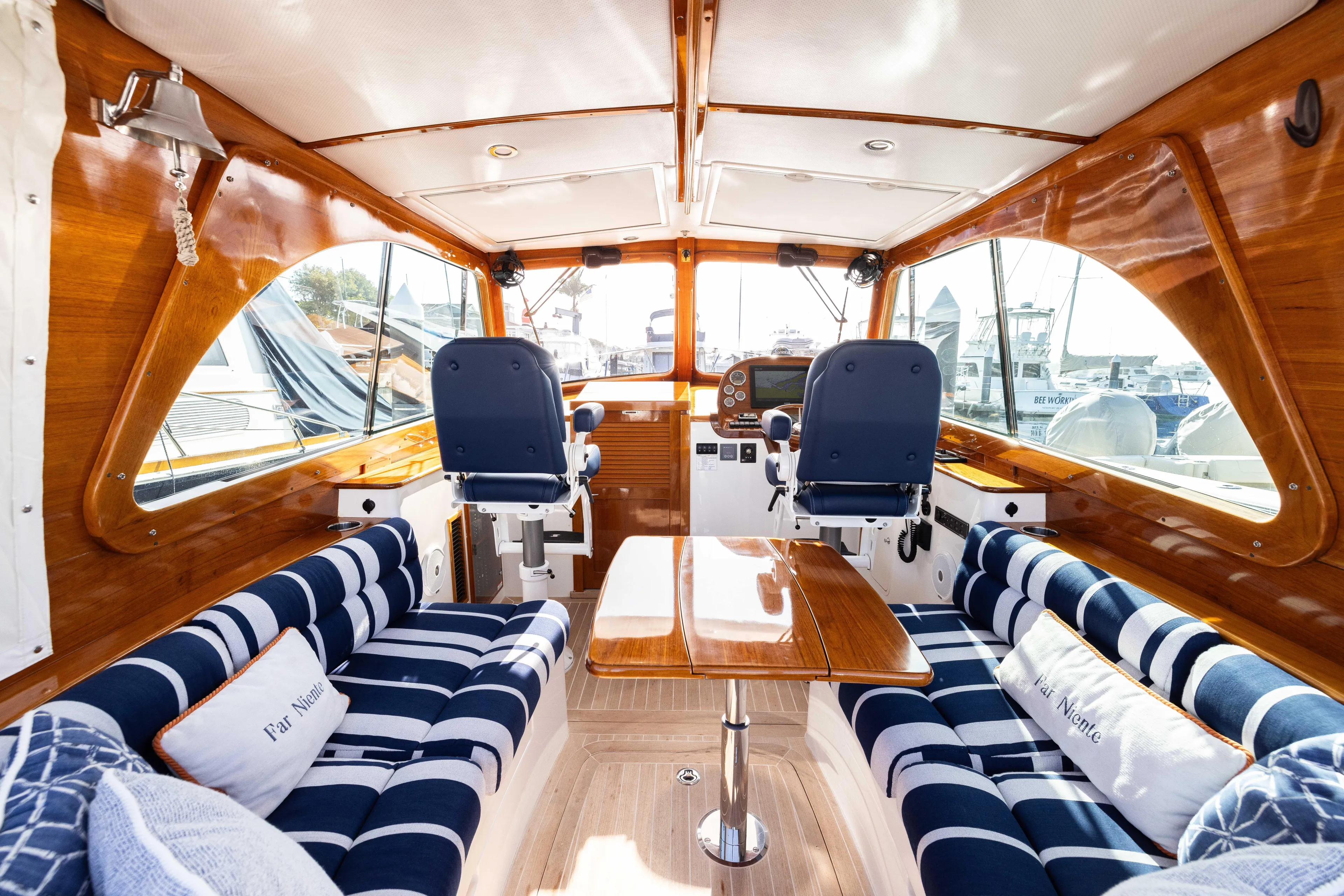 Far Niente Yacht Photos Pics 