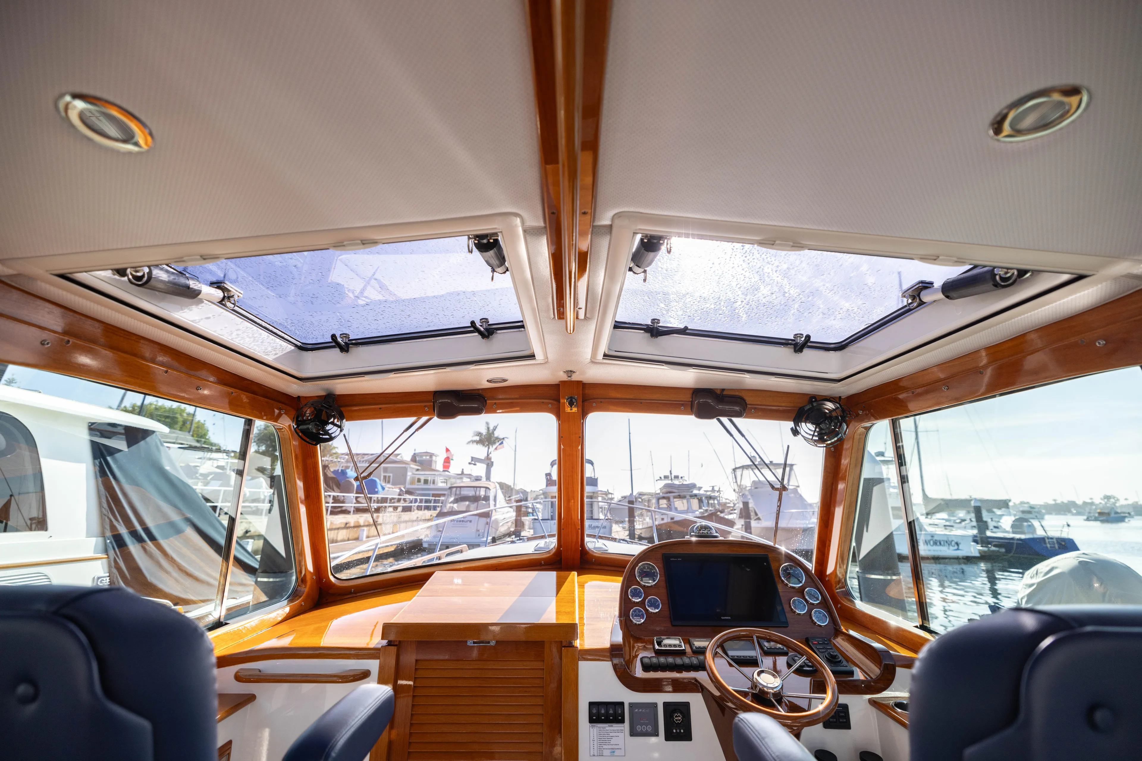 Far Niente Yacht Photos Pics 