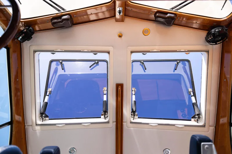 Far Niente Yacht Photos Pics 