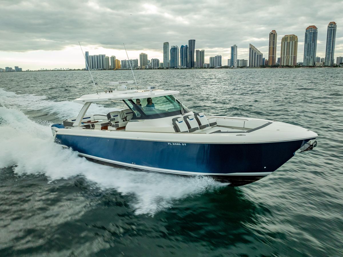 2021 Tiara Sport 43 