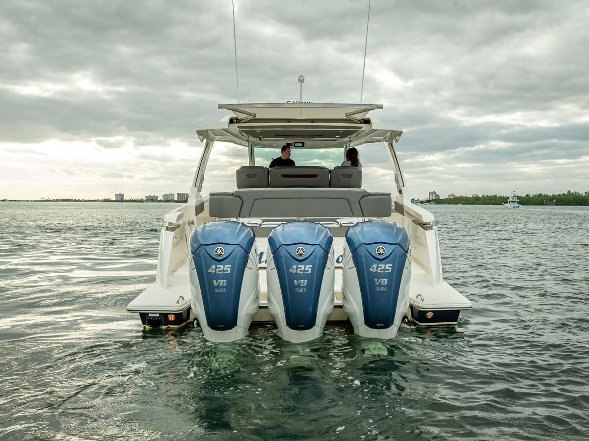 2021 Tiara Sport 43 