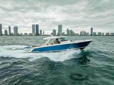 Yacht