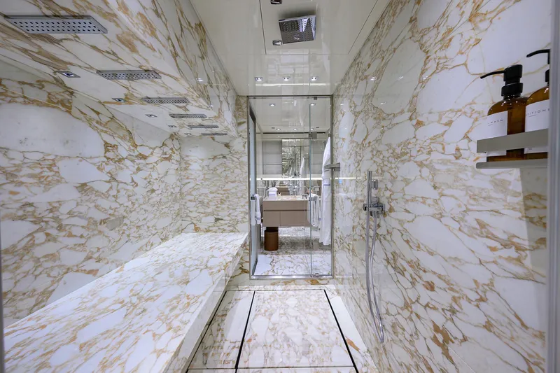 Glory Yacht Photos Pics 