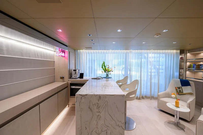 Glory Yacht Photos Pics 