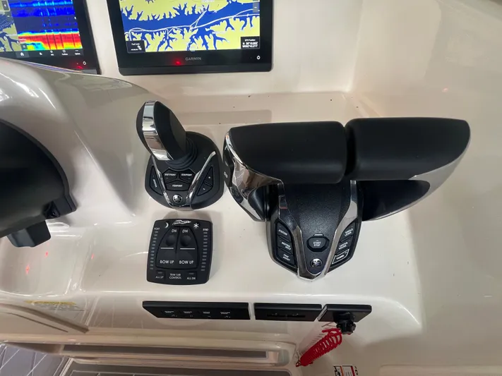 2025 Grady-white 307 Freedom Yacht Photos Pics 