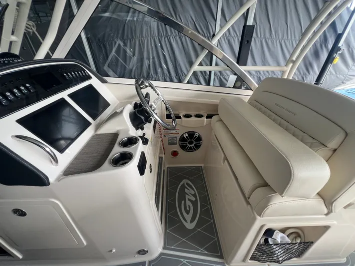 2025 Grady-white 307 Freedom Yacht Photos Pics 