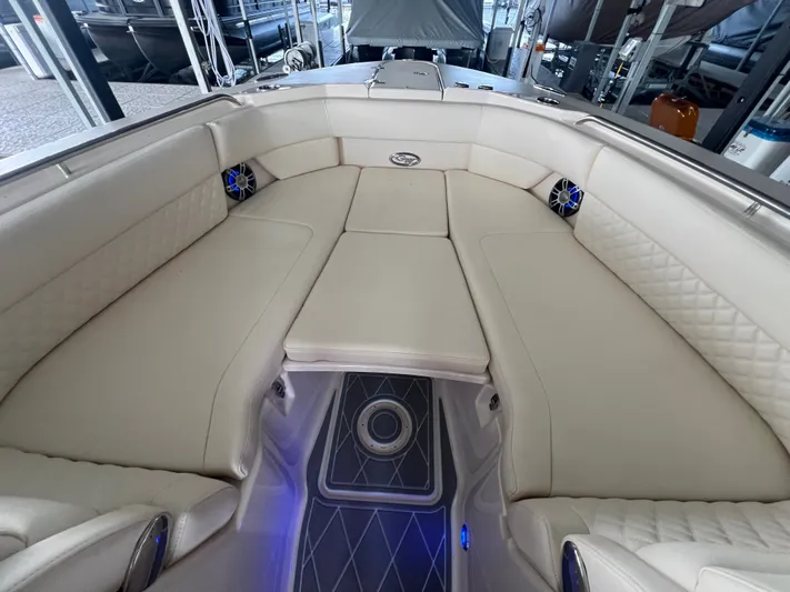 2025 Grady-white 307 Freedom Yacht Photos Pics 