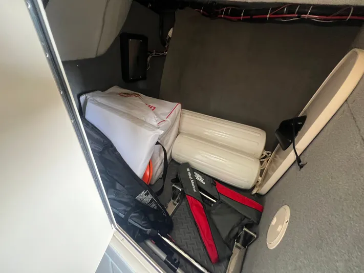 2025 Grady-white 307 Freedom Yacht Photos Pics 