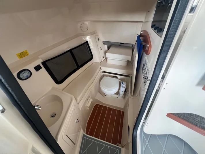 2025 Grady-white 307 Freedom Yacht Photos Pics 