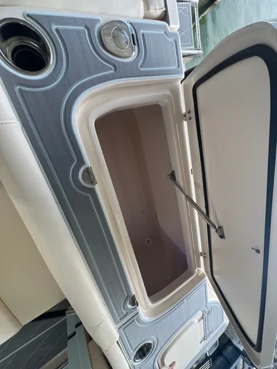 2025 Grady-white 307 Freedom Yacht Photos Pics 