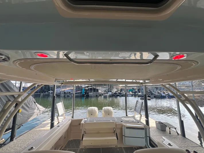 2025 Grady-white 307 Freedom Yacht Photos Pics 